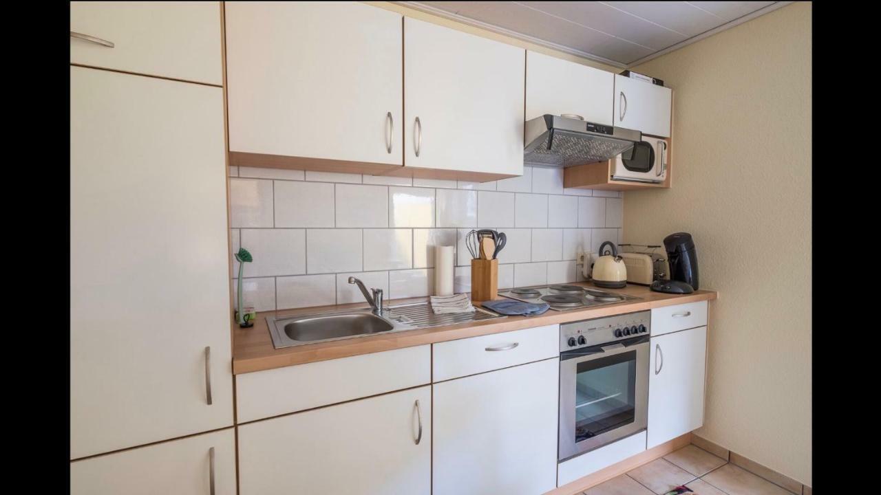 Awad's Yellow Apartment *